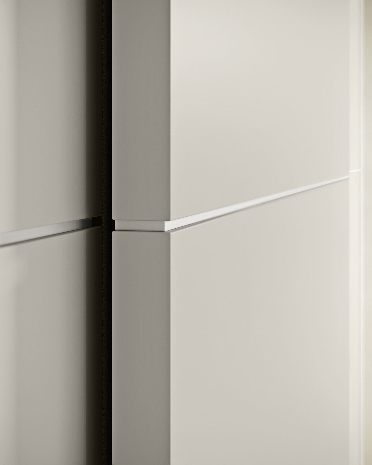 sliding-door wardrobe with white aluminium titanium profile