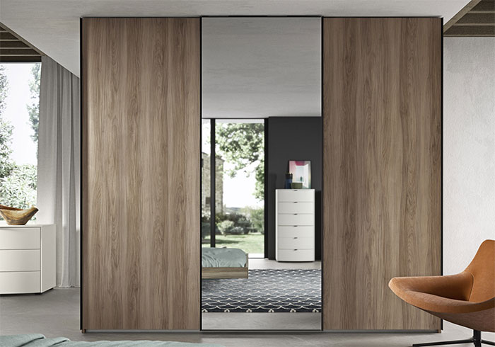 contemporary style Anta Liscia mirror sliding-door wardrobe