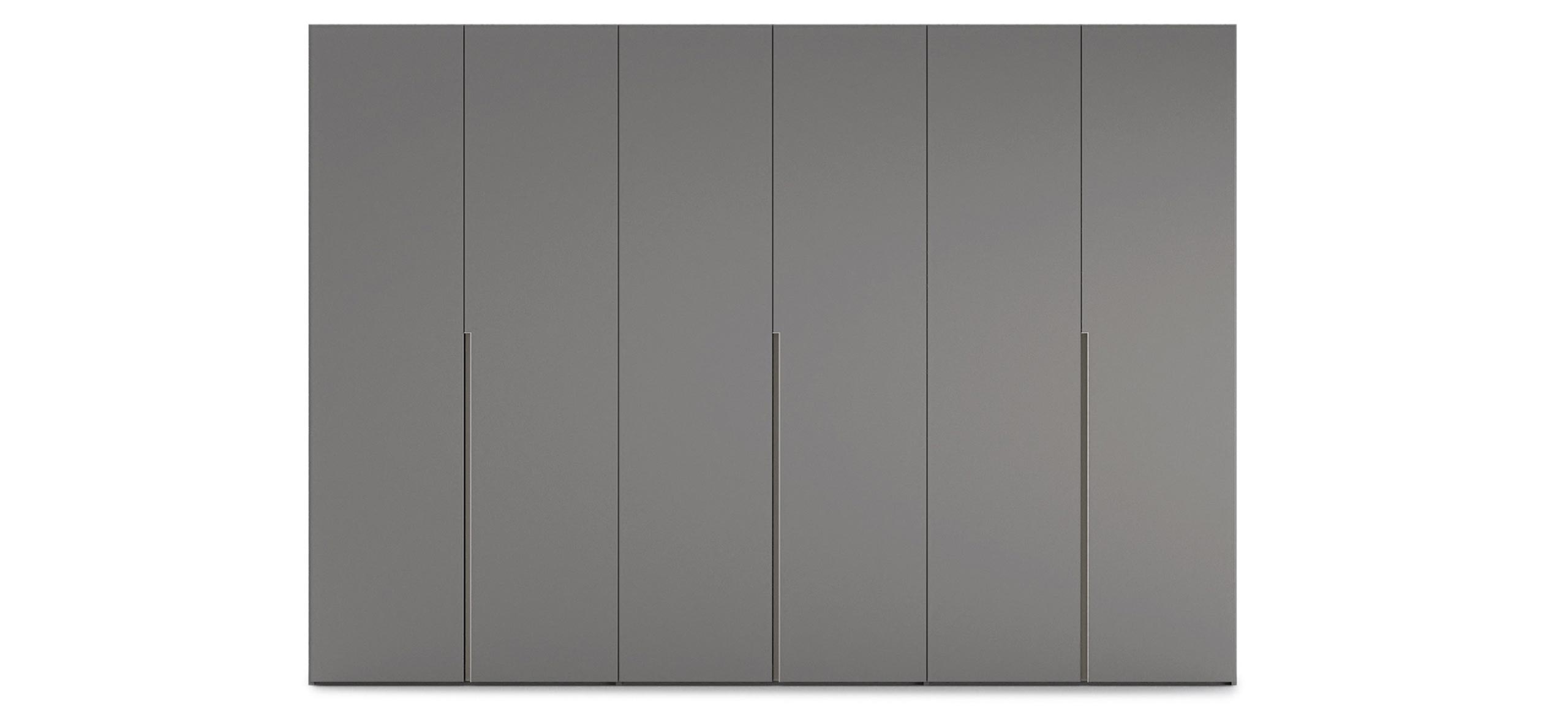 contemporary style hinged-door master wardrobe 6